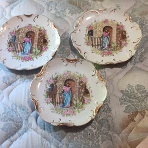 Antique decor plates from the 70's